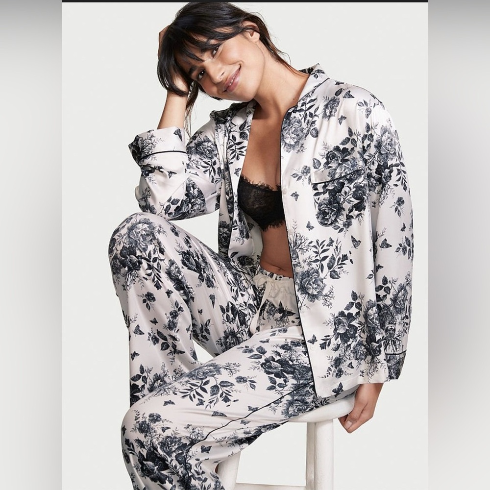 Victoria’s Secret Toile Satin Pajama Set
